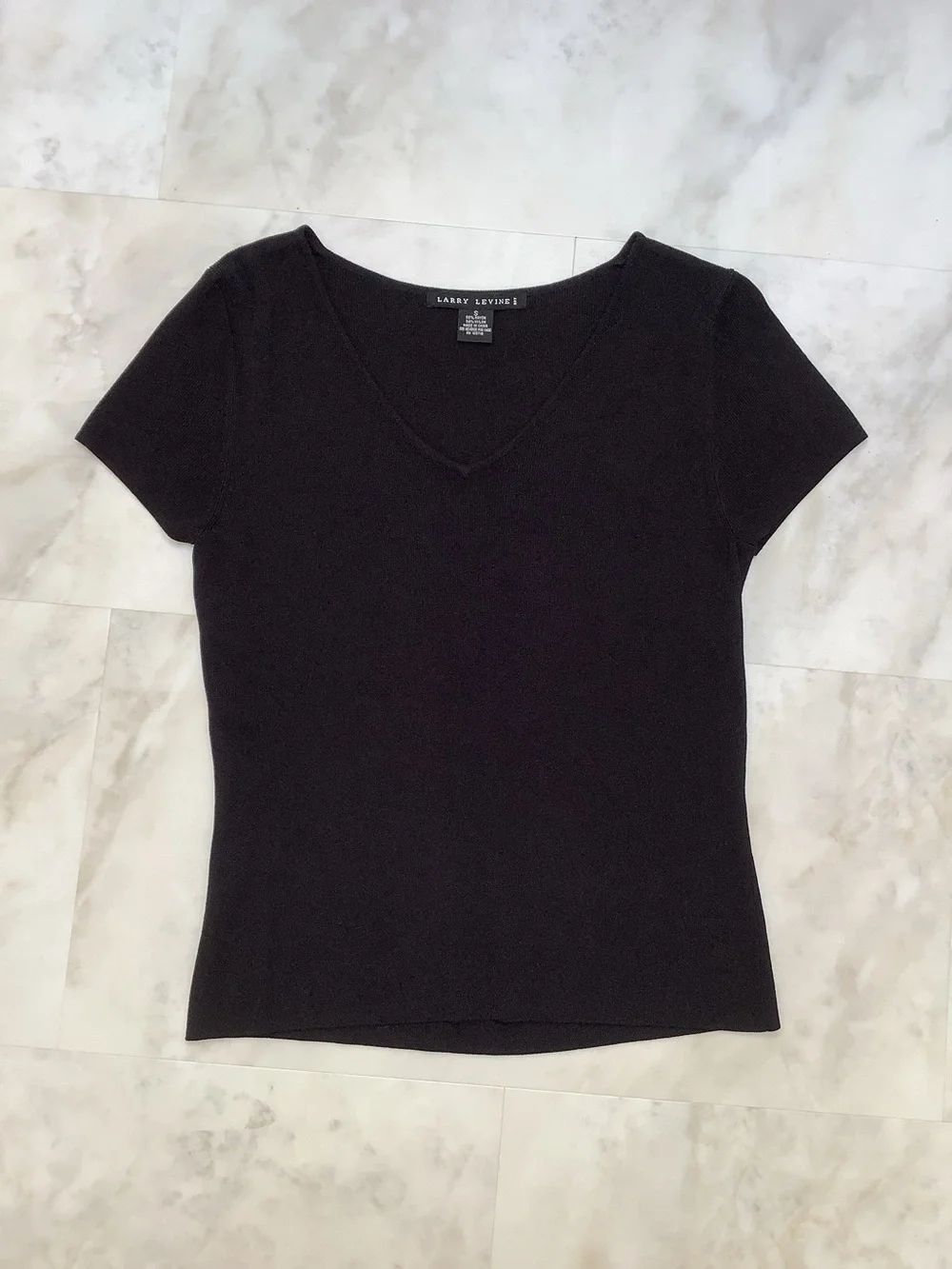 Larry Levine SPT Black Short Sleeve Sweater-V-Neck-Stretch-Rayon/Nylon-Small